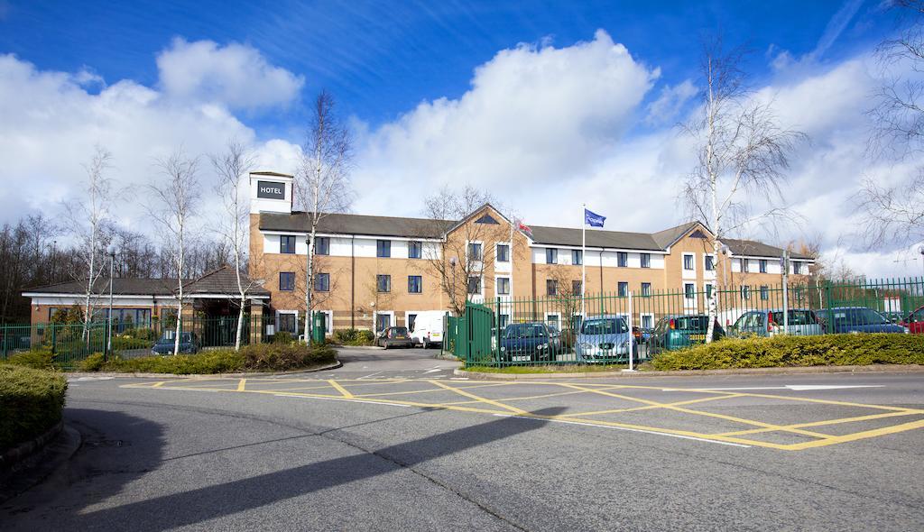 Ibis Cardiff Gate - International Business Park Exterior foto