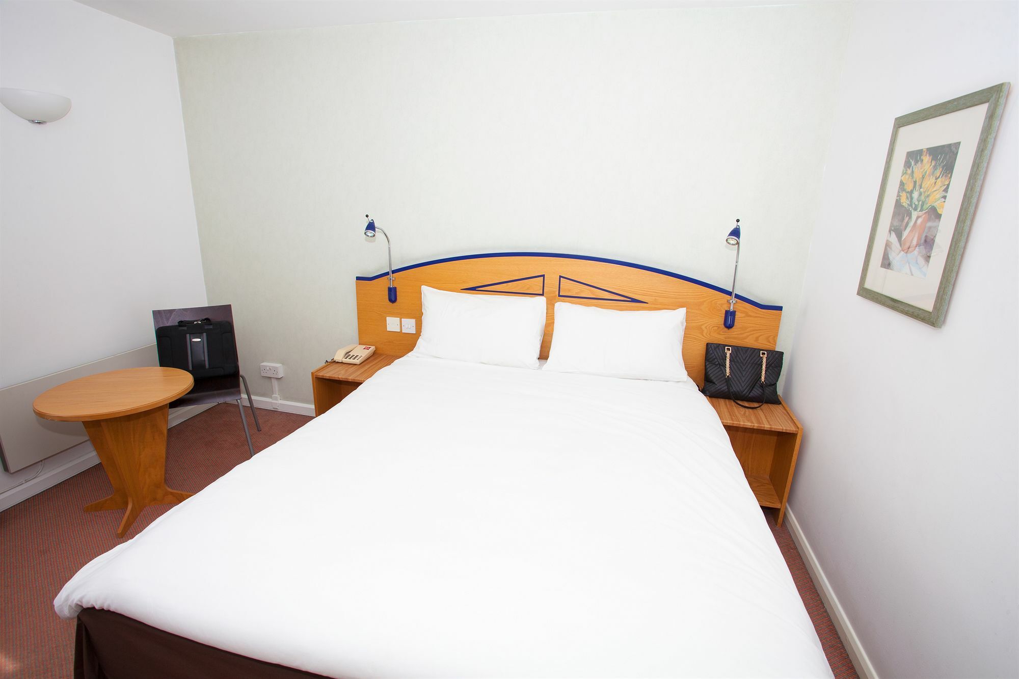 Ibis Cardiff Gate - International Business Park Exterior foto