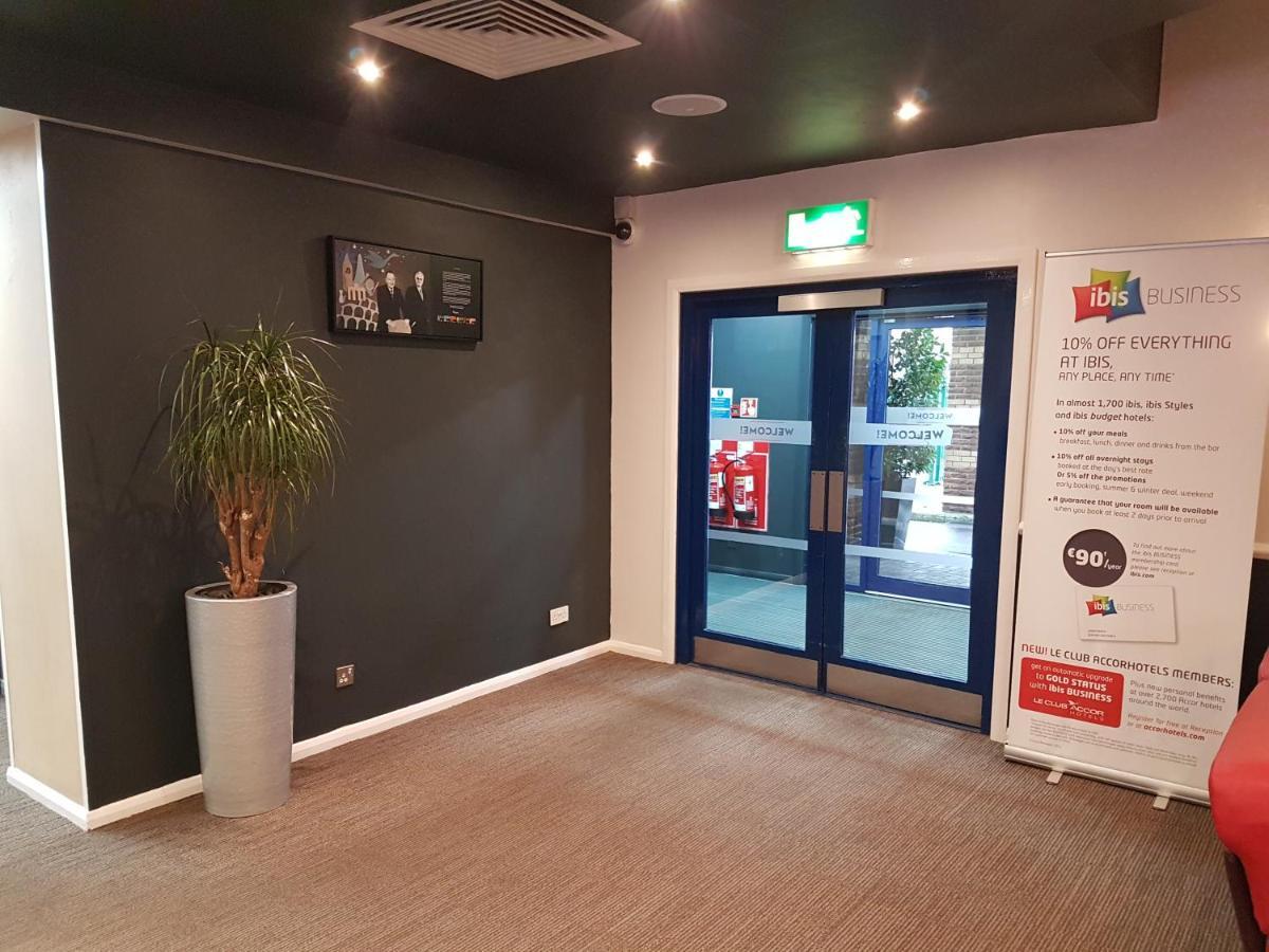 Ibis Cardiff Gate - International Business Park Exterior foto